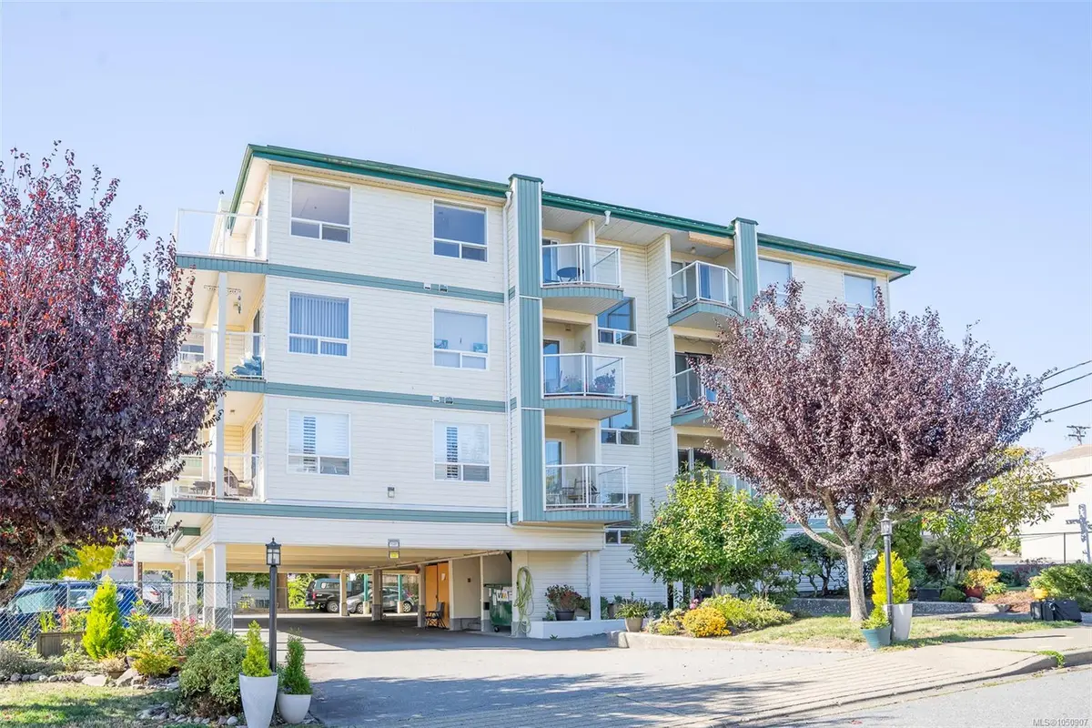 #201 - 9876 Esplanade St #201, Chemainus BC V0R 1K2
