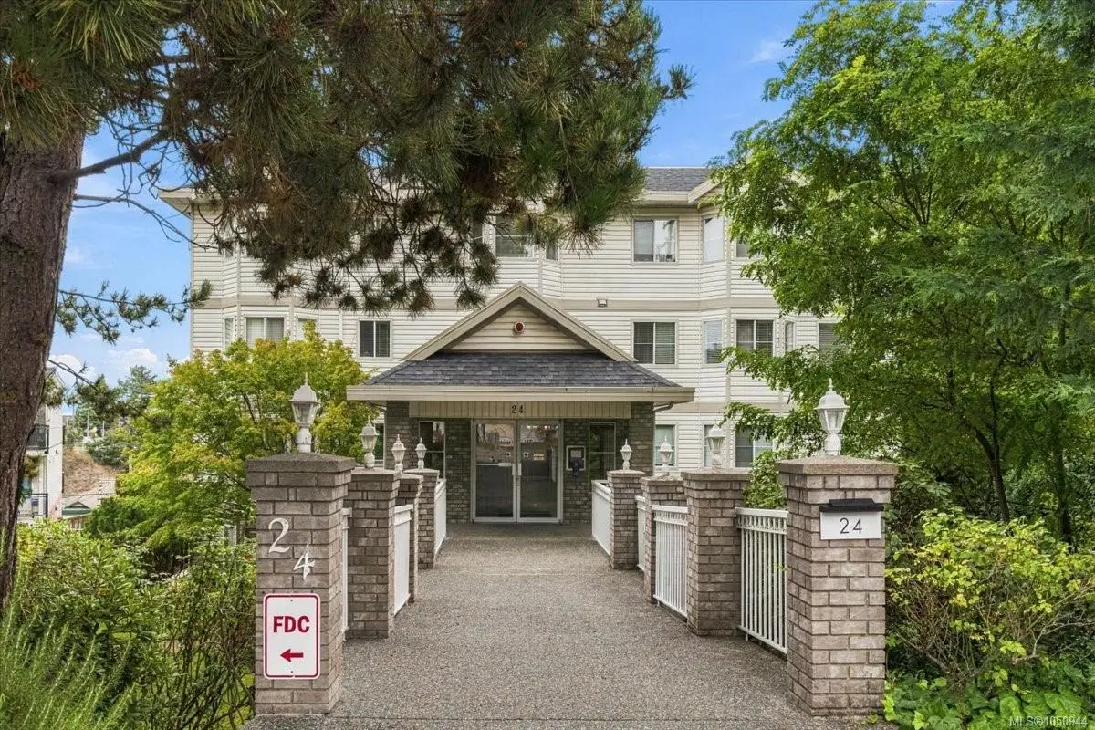 #105 - 24 Prideaux St #105, Nanaimo BC V9R 2M4