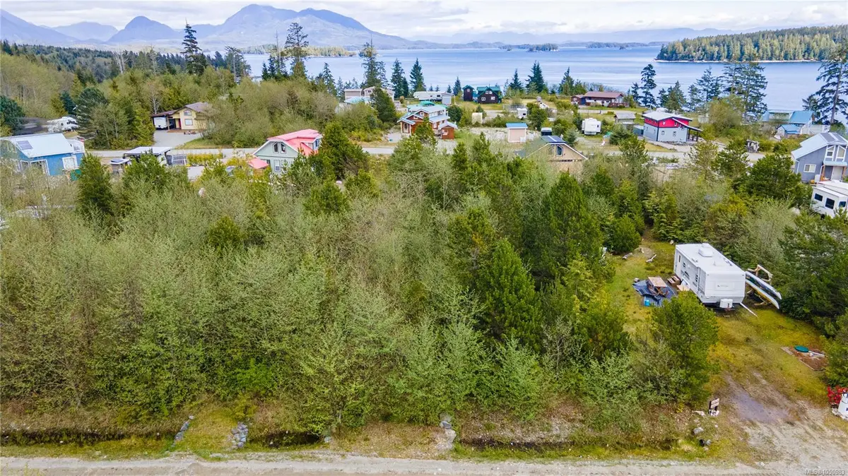 1138 Fifth Ave, Ucluelet BC V0R 3A0
