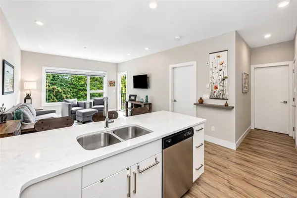 #408 - 280 Island Hwy #408, View Royal BC V9B 1G5 - 1 bed, 1.0 bath in View Royal