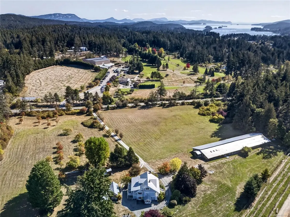 800 Lower Ganges Rd, Salt Spring BC V8K 2N5