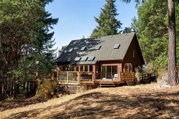 614 Tammy Pl, Highlands BC V9B 6E9 - 3 bed, 2.0 bath in Highlands
