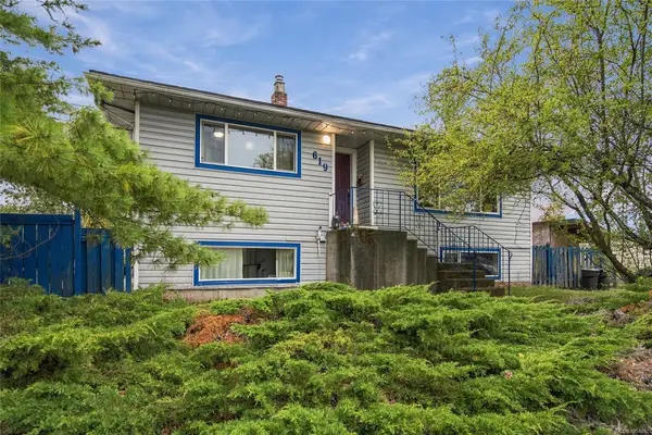 619 Pine St, Nanaimo BC V9R 2C7 - 5 bed, 2 bath property for sale in Nanaimo
