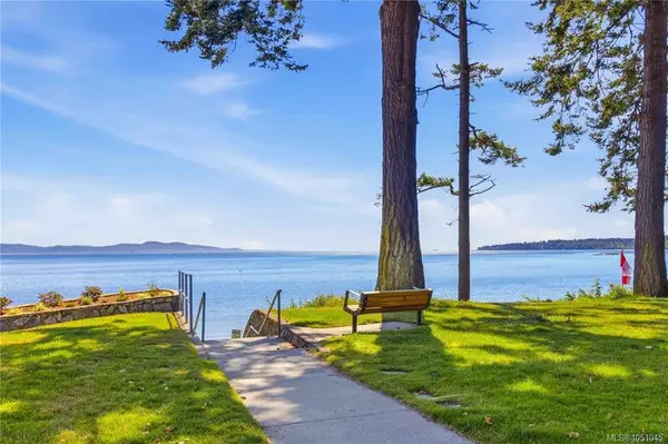 #302 - 990 Doumac Ave #302, Saanich BC V8Y 1M4 - 2 bed, 2 bath property for sale in Saanich