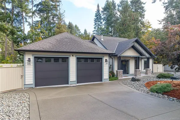 3800 Creekside Dr, Bowser BC V0R 1G0 - 3 bed, 2.0 bath in Bowser