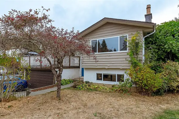 7251 Enid Pl, Central Saanich BC V8M 1H3 - 3 bed, 2 bath property for sale in Central Saanich