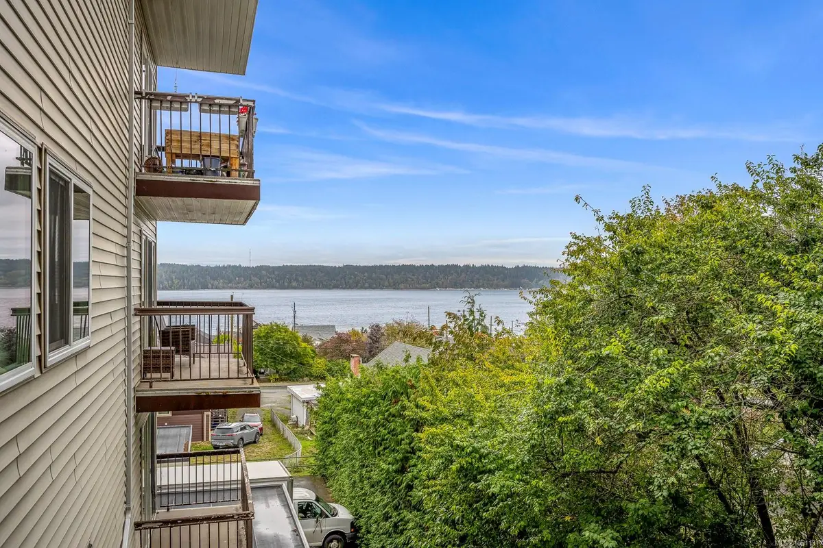 #206 - 615 Alder St #206, Campbell River BC V9W 2P3