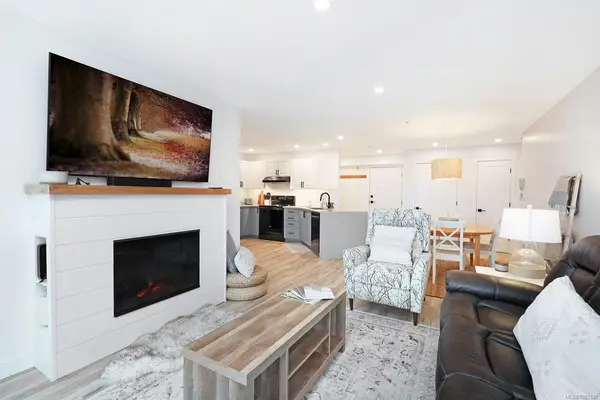 #212 - 1320 Henry Rd #212, Courtenay BC V0P 1N0 - 2 bed, 2 bath property for sale in Courtenay