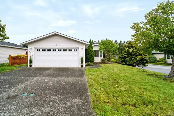 3931 Excalibur St, Nanaimo BC V9T 6B9 - 3 bed, 2 bath property for sale in Nanaimo