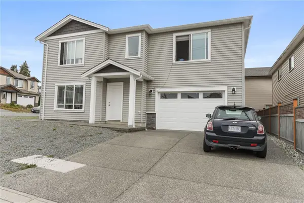 648 Alyssa Pl, Nanaimo BC V9R 0H4 - 7 bed, 4 bath property for sale in Nanaimo