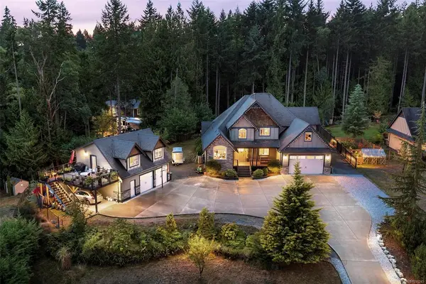 2944 Roozendaal Rd, Shawnigan Lake BC V0R 2W1 - 6 bed, 5.0 bath in Shawnigan Lake