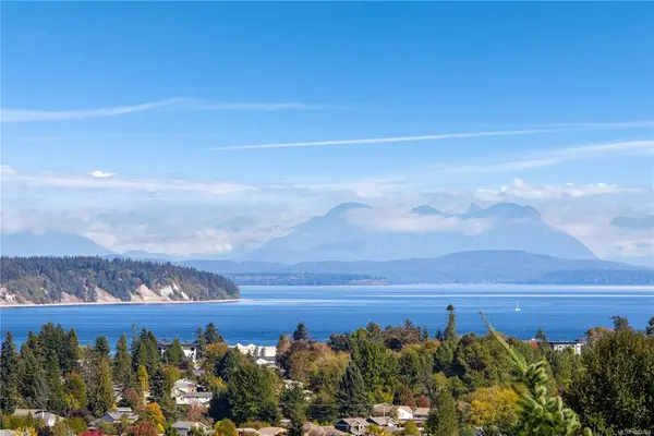 696 Pacific Heights Lane, Campbell River BC V9H 0A6 - 5 bed, 3 bath property for sale in Campbell River
