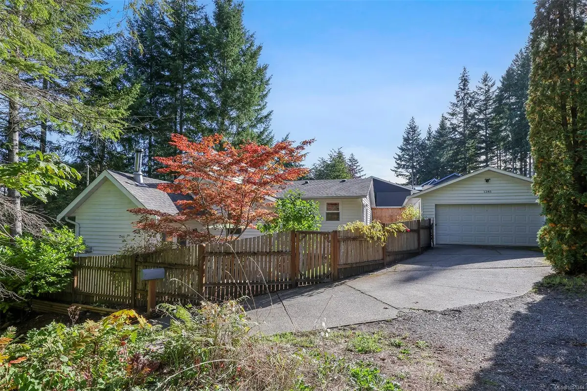 1285 Hurford Ave, Courtenay BC V9N 8K9