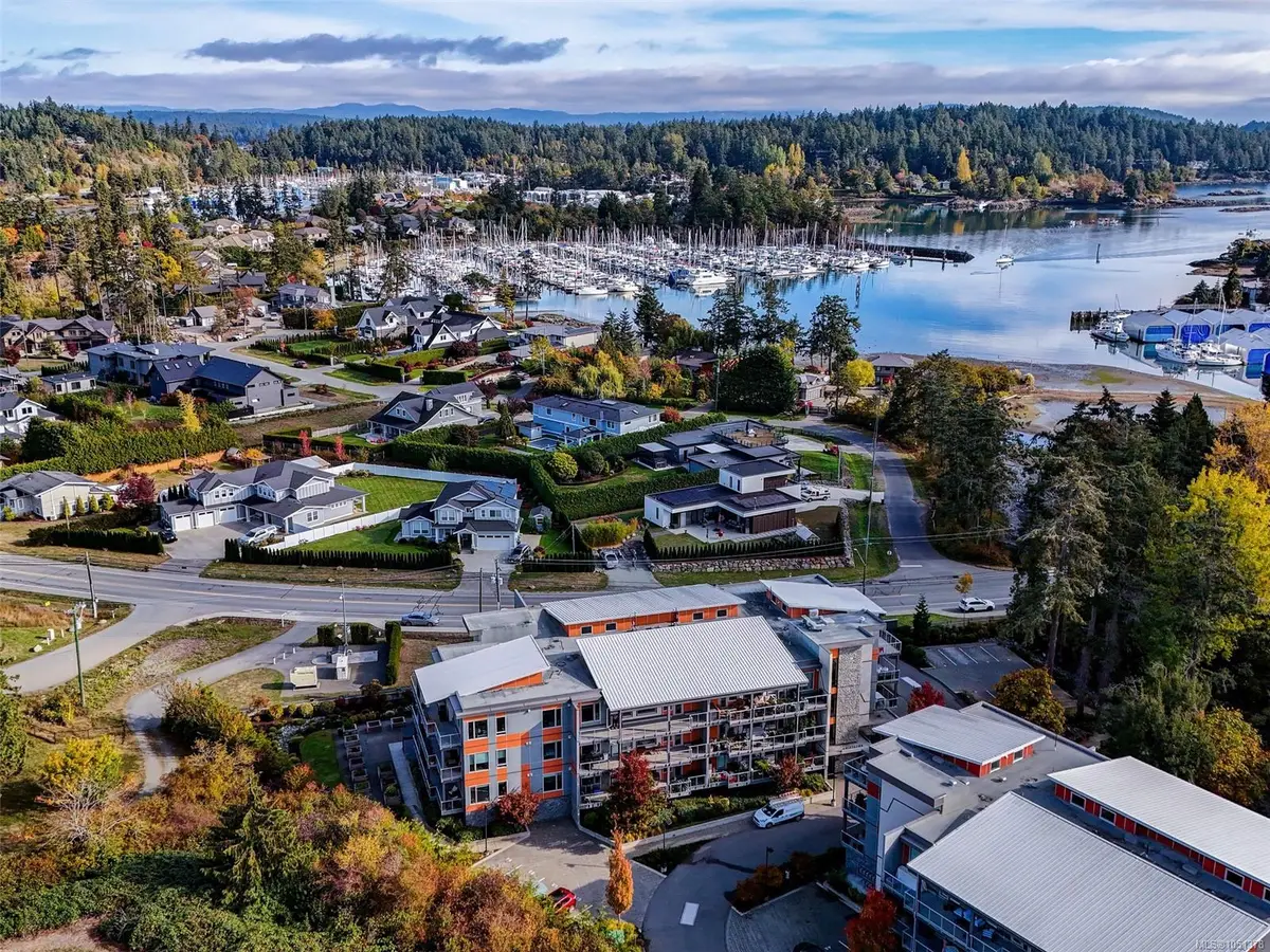#405 - 10680 McDonald Park Rd #405, North Saanich BC V8L 5S7