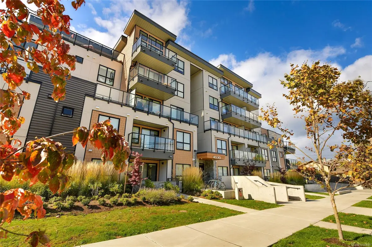 #408 - 4030 Shelbourne St #408, Saanich BC V8N 3E4