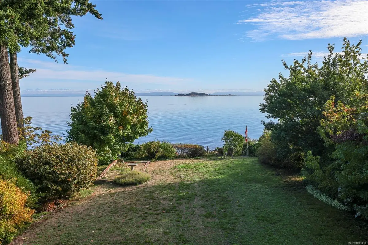 5018 Spence Rd, Courtenay BC V9N 9S1