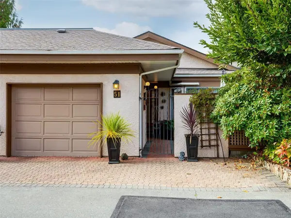 #51 - 901 Kentwood Lane #51, Saanich BC V8Y 2Y9 - 4 bed, 3 bath property for sale in Saanich