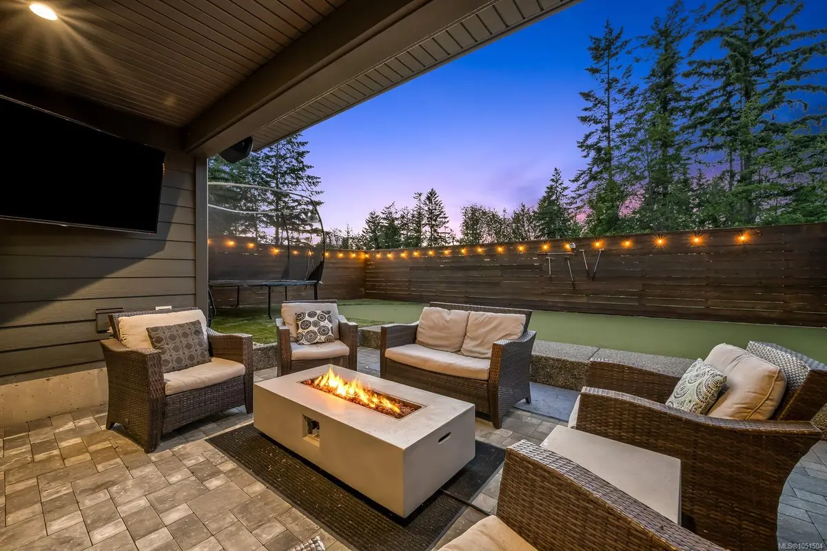 1586 Crown Isle Blvd, Courtenay BC V9N 0G3