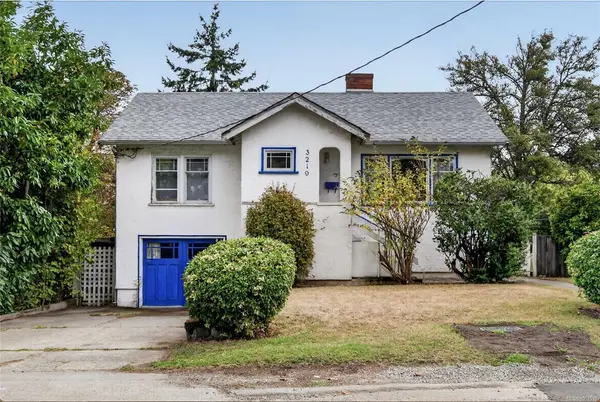 3219 RUTLEDGE St, Saanich BC V8X 1N6 - 4 bed, 2 bath property for sale in Saanich