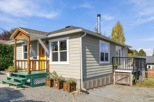 430 Drake St, Nanaimo BC V9S 2S9 - 2 bed, 1 bath property for sale in Nanaimo
