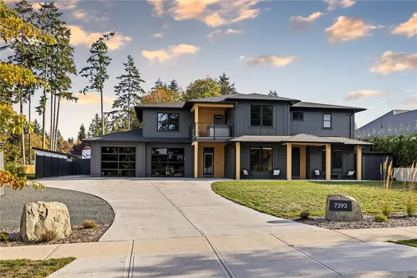 7393 Sunbury Rd, Lantzville BC V0R 2H0 - 7 bed, 5.0 bath in Lantzville