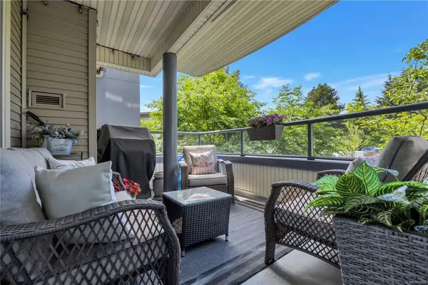 #204 - 770 Poplar St #204, Nanaimo BC V9S 2H6 - 3 bed, 2 bath property for sale in Nanaimo