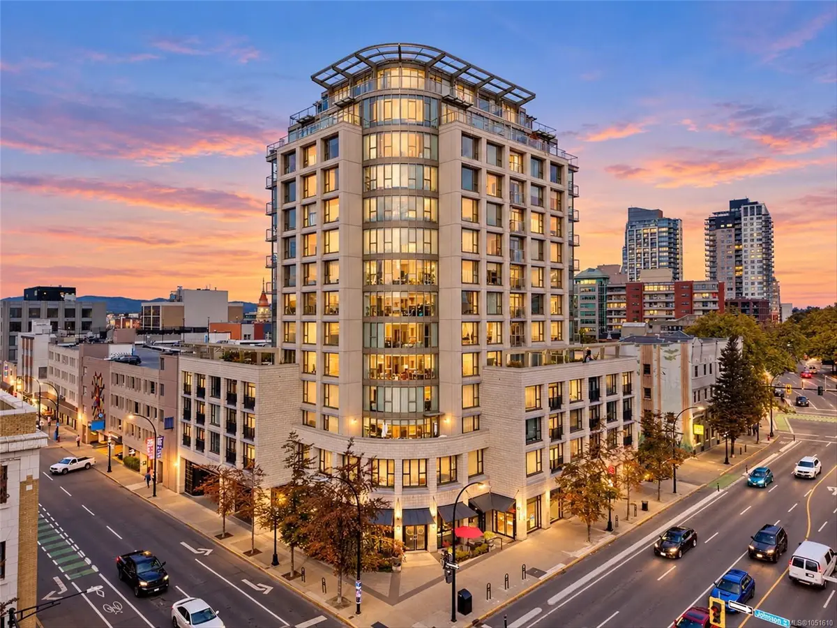 #206 - 760 Johnson St #206, Victoria BC V8W 0A4