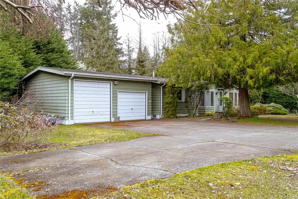 1459 Sunrise Dr, Parksville BC V9P 1X6 - 3 bed, 2.0 bath in Parksville