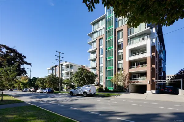 #106 - 640 Michigan St #106, Victoria BC V8V 0B7 - 2 bed, 2 bath property for sale in Victoria