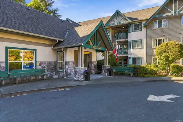 #105 - 290 Island Hwy #105, View Royal BC V9B 1G5 - 2 bed, 1.0 bath in View Royal