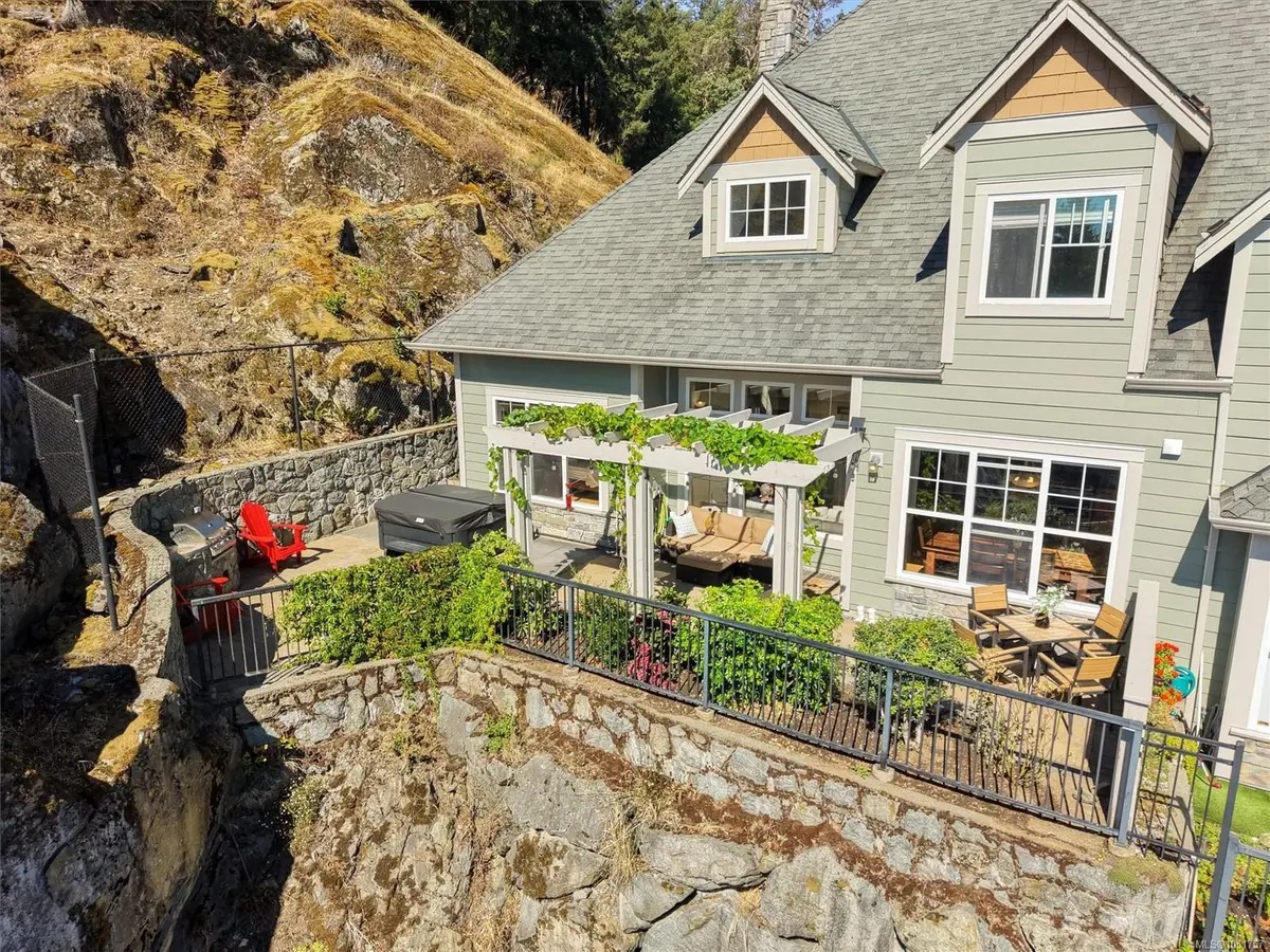 #102 - 945 Bear Mountain Pkwy #102, Langford BC V9B 6T1