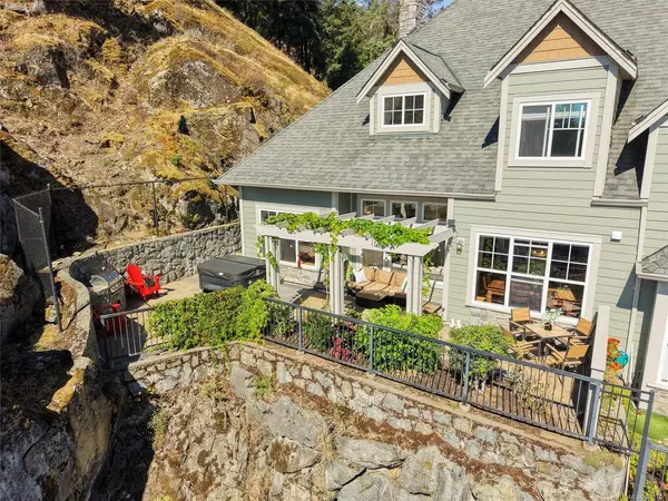 #102 - 945 Bear Mountain Pkwy #102, Langford BC V9B 6T1 - 3 bed, 3 bath property for sale in Langford