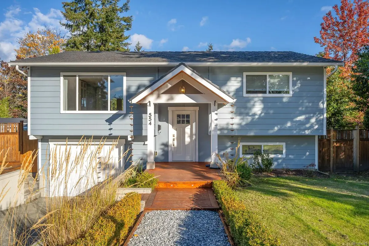 554 Cormorant St, Comox BC V9M 1Z9