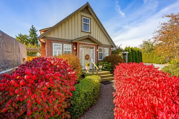 2360 Galerno Rd, Campbell River BC V9W 8A5 - 3 bed, 3 bath property for sale in Campbell River