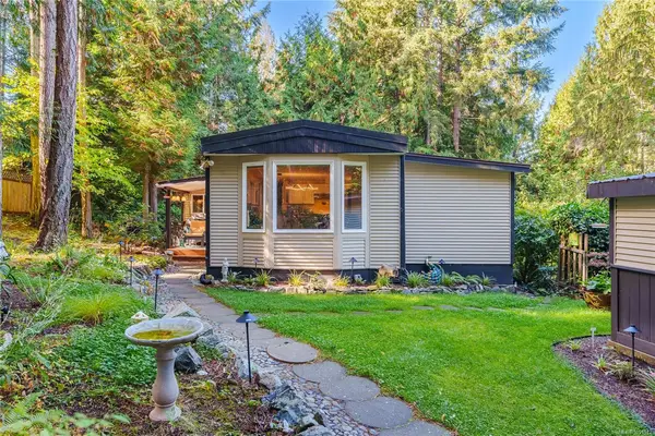 #21 - 7071 Lantzville Rd #21, Lantzville BC V0R 2H0 - 3 bed, 2.0 bath in Lantzville