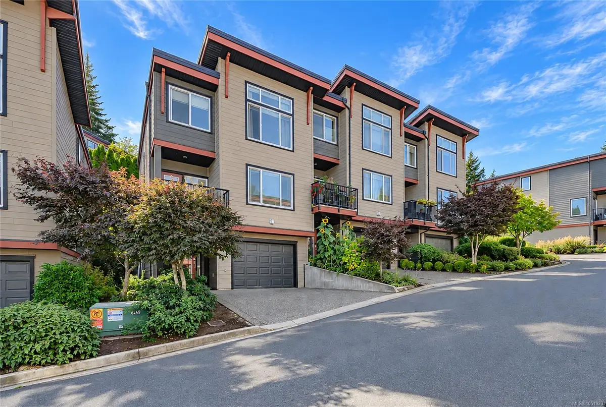 2105 Greenhill Rise, Langford BC V9B 0J1
