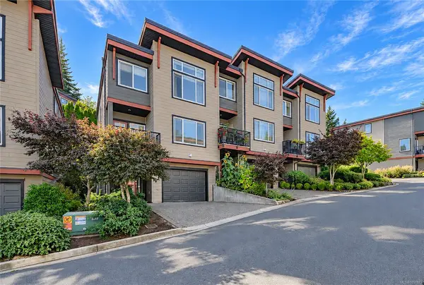2105 Greenhill Rise, Langford BC V9B 0J1 - 3 bed, 3 bath property for sale in Langford
