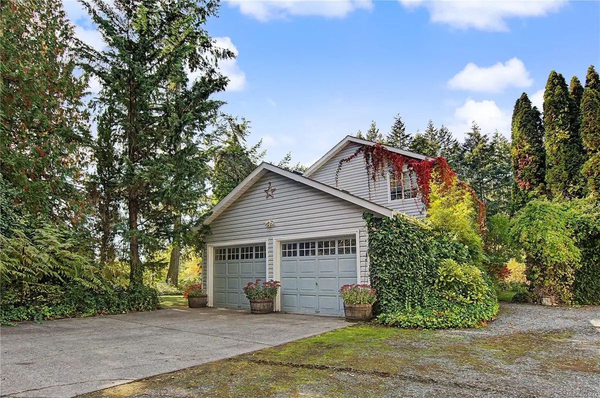 2060 Huddington Rd, Nanaimo BC V9X 1M1