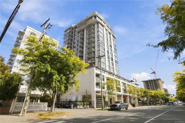 #204 - 960 YATES St #204, Victoria BC V8V 3M3 - 1 bed, 1 bath property for sale in Victoria