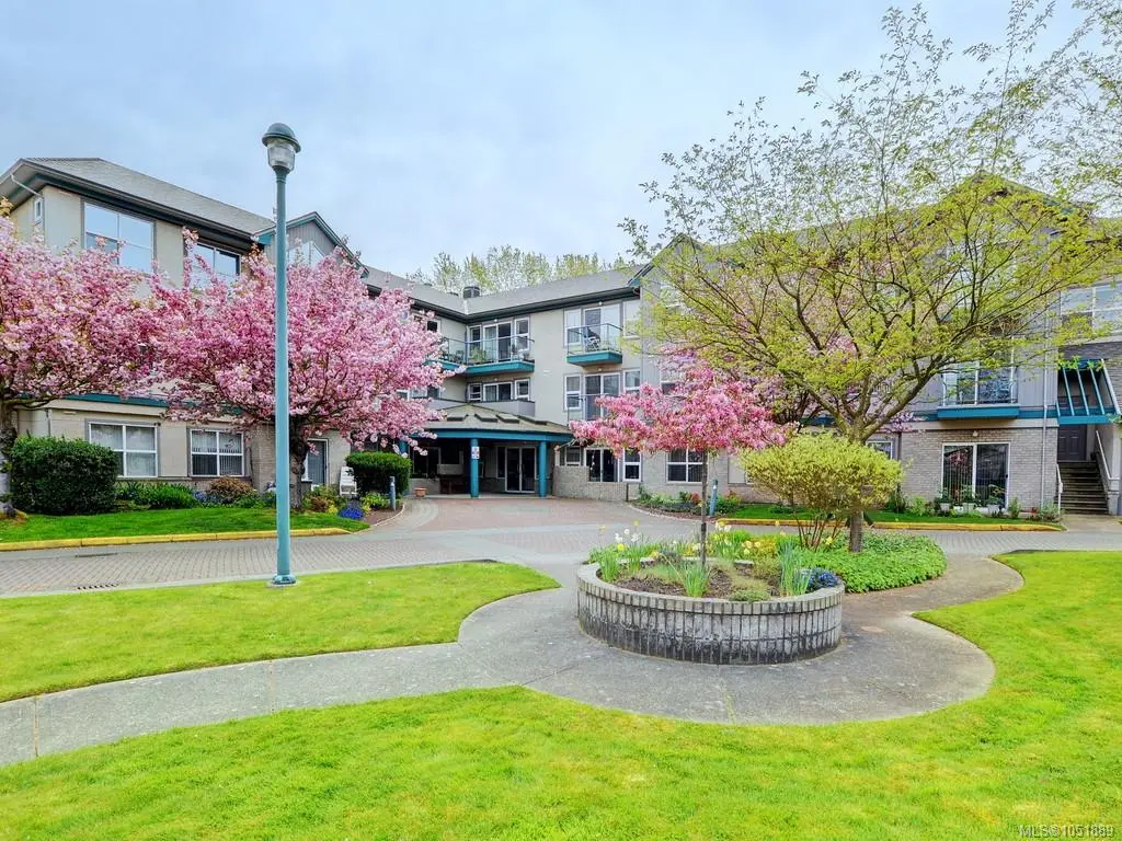 #316 - 1485 Garnet Rd #316, Saanich BC V8P 5T5