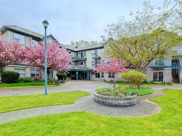 #316 - 1485 Garnet Rd #316, Saanich BC V8P 5T5 - 1 bed, 1 bath property for sale in Saanich