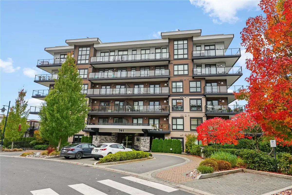 #303 - 741 Travino Lane #303, Saanich BC V8Z 0G3