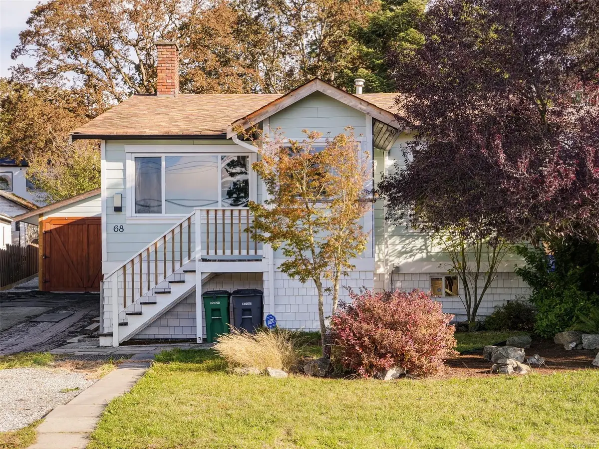 68 Crease Ave, Saanich BC V8Z 1S5