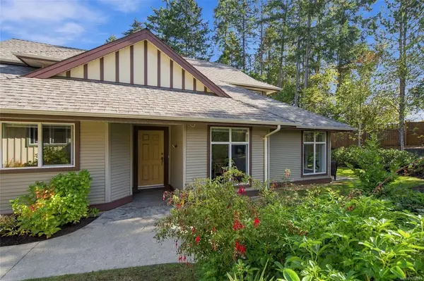 #4 - 340 Young St #4, Parksville BC V9P 1C5 - 2 bed, 2.0 bath in Parksville