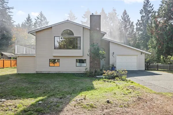 443 Hoylake Rd W, Qualicum Beach BC V9K 1J5 - 3 bed, 2.0 bath in Qualicum Beach