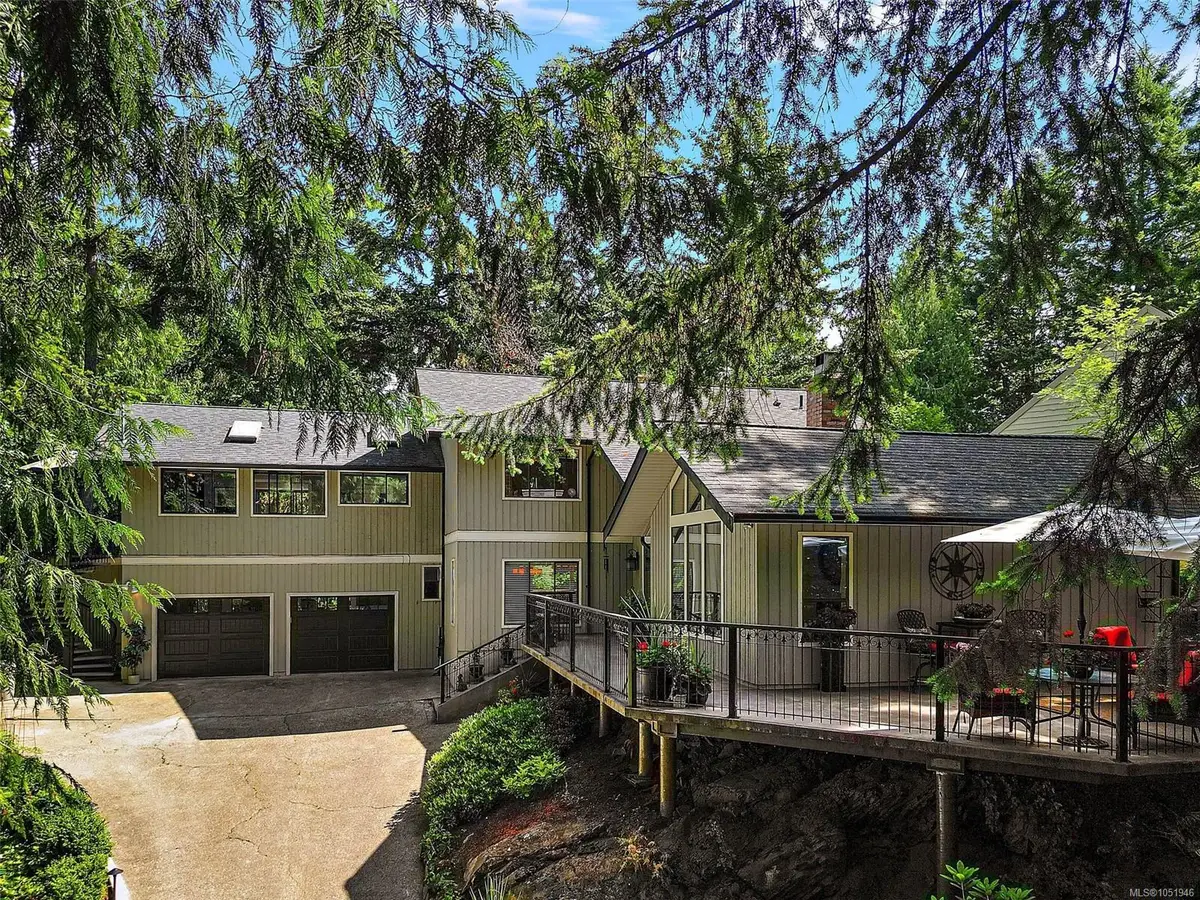 10936 Boas Rd, North Saanich BC V8L 5J1