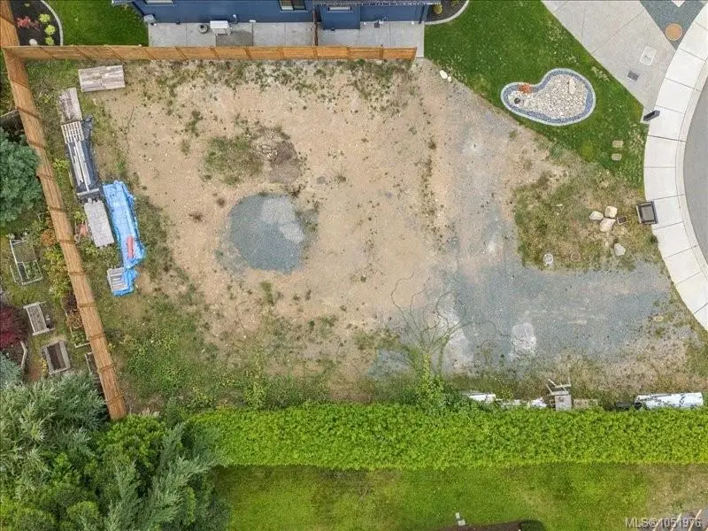 57 Sun west Pl, Parksville BC V9P 2W9