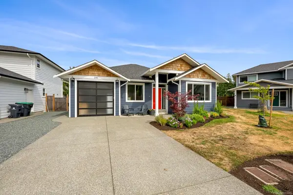 280 Weaver Pl, Comox BC V9M 0C2 - 4 bed, 2.0 bath in Comox