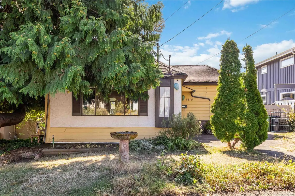 1415 LANG St, Victoria BC V8T 2S6