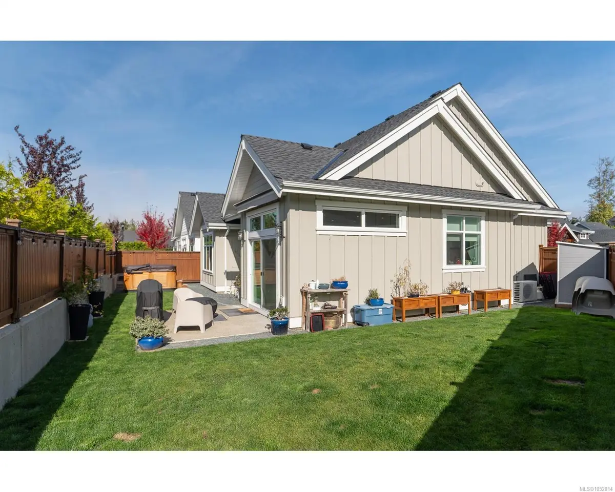 #18 - 846 ACKERMAN Rd #18, French Creek BC V9P 1A7